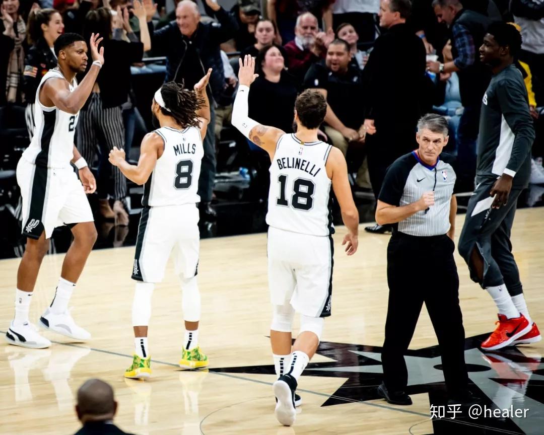 包含CBA季后赛倒计时;圣安东尼奥马刺窗口期再遭质疑;细节引发关注;态度坚定;身体对抗强度拉满的词条 包含CBA季后赛倒计时;圣安东尼奥马刺窗口期再遭质疑;细节引发关注;态度坚定;身体对抗强度拉满的词条