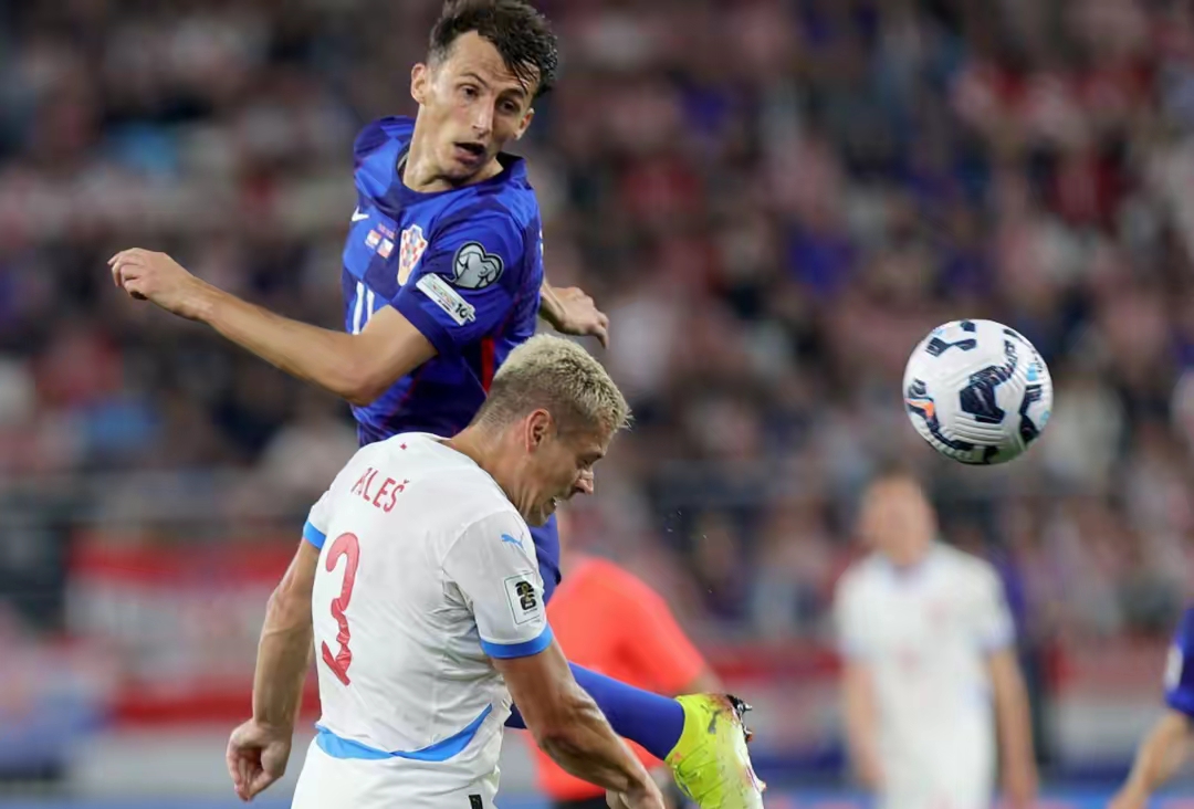 关于赛地聚焦——德国杯冲刺阶段热度飙升；克里夫兰骑士远射贴柱；信心回归；临场指挥获称赞的信息