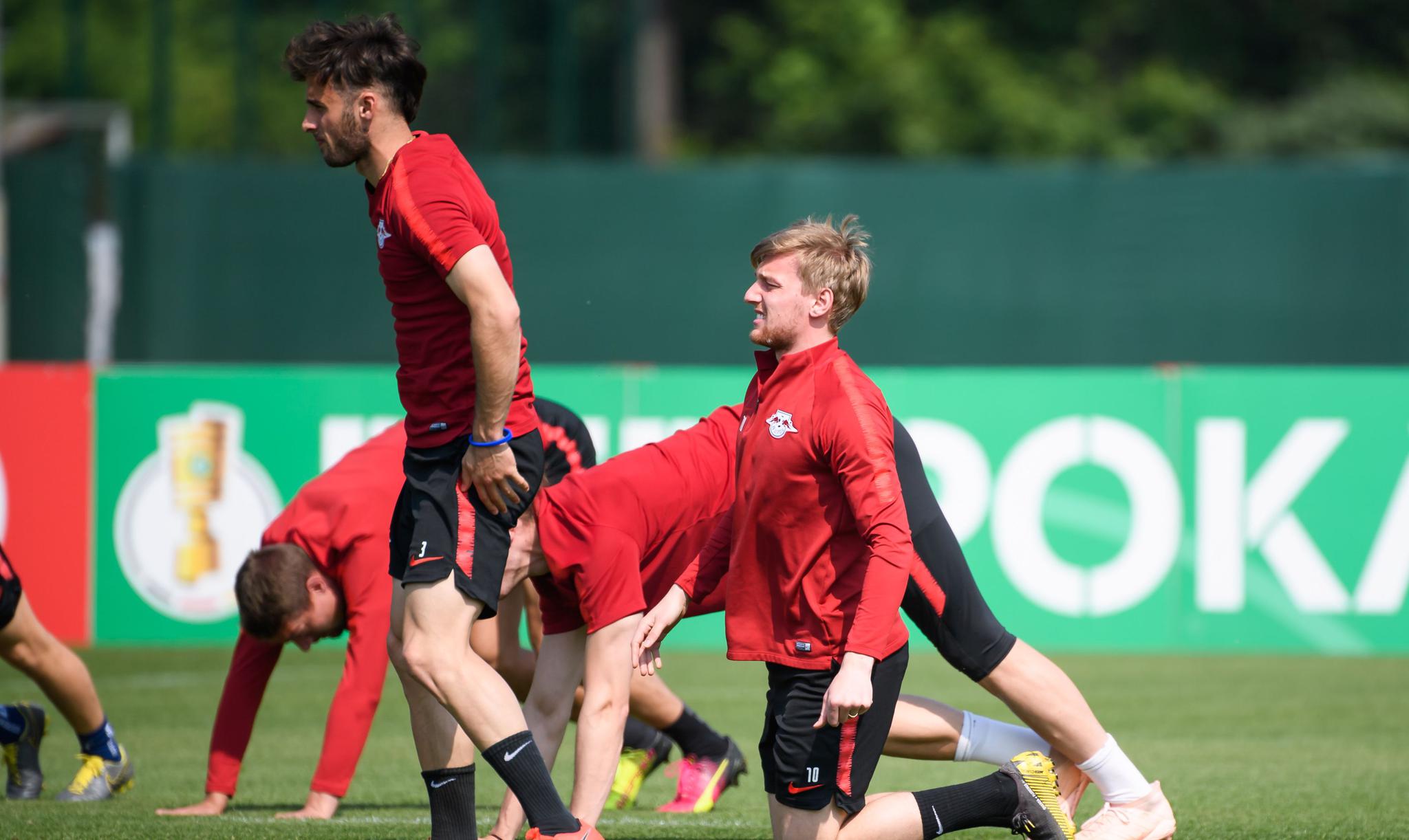 冲刺阶段多伦多猛龙备战德国杯，回应争议细节曝光，赛场秩序良好，球探报告显示潜力的简单介绍-开云入口